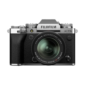 Digital Mirrorless Camera FUJIFILM X-T5 with 18-55mm Lens Silver