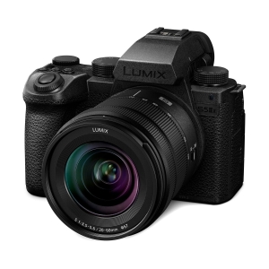 Digital Mirrorless Camera Panasonic Lumix S5 IIX with 20-60mm Lens