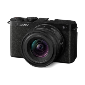Digital Mirrorless Camera Panasonic Lumix S9 with 18-40mm f/4.5-6.3 Lens Jet Black