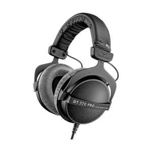 Beyerdynamic DT 770 PRO 32 Ohm Wired Over-Ear Headphones Black